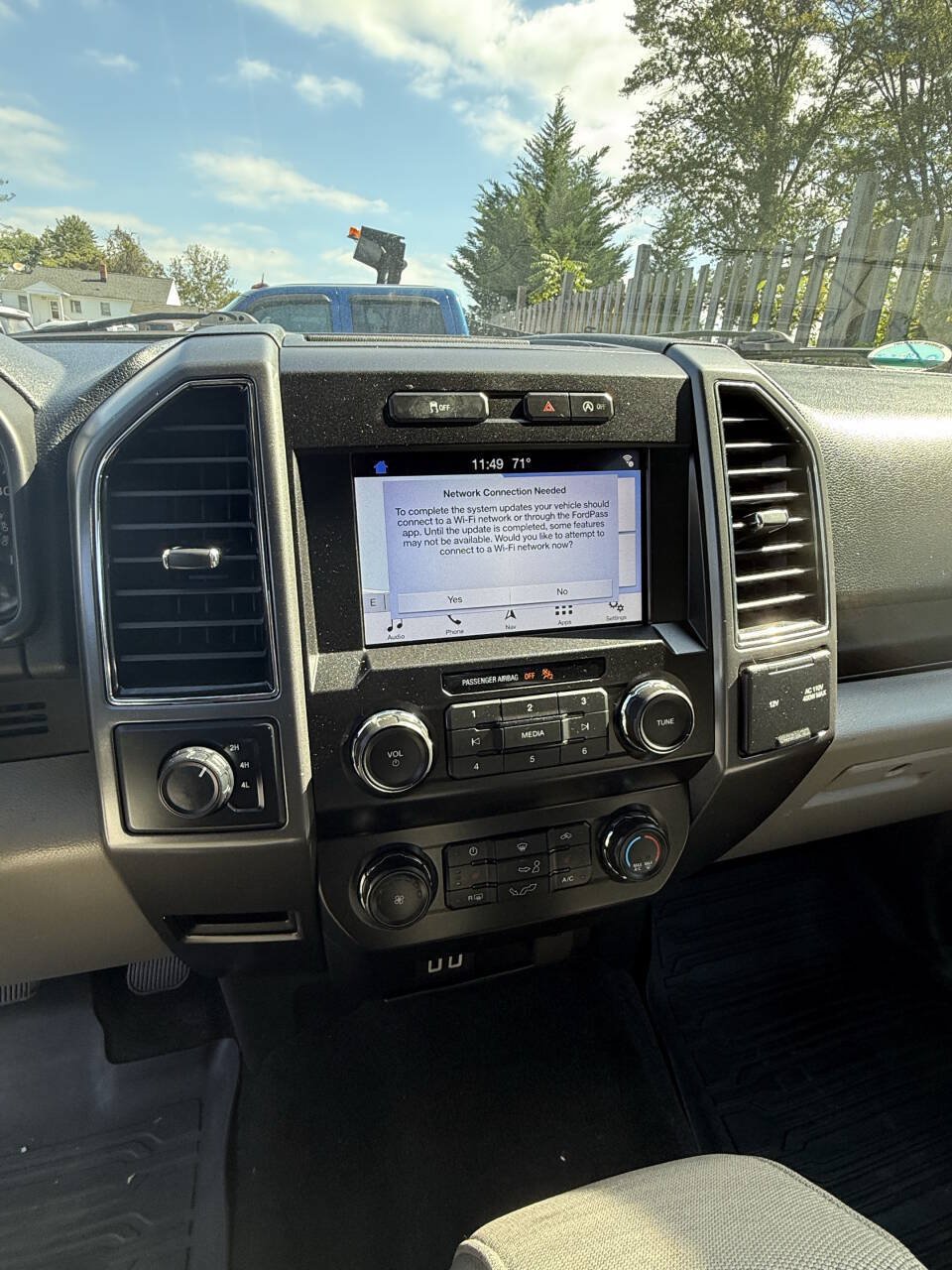 Used 2019 Ford F150 XLT w/ Equipment Group 302A Luxury AWD/4WD image 7