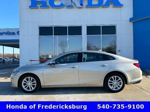 Used 2016 Chevrolet Malibu LT w/ Leather Package image 1
