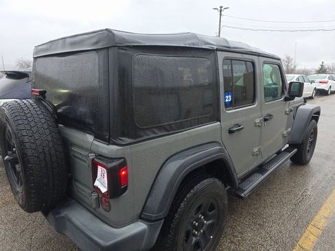 Used 2018 Jeep Wrangler Unlimited Sport image 6