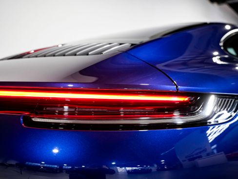 Used 2020 Porsche 911 Carrera S image 40