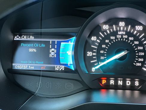 Certified 2024 Ford Edge SE w/ Black Appearance Package image 27