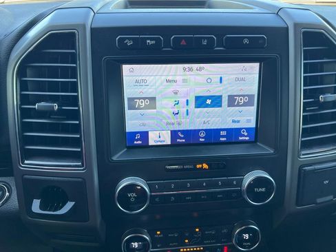 Used 2020 Ford Expedition XLT w/ Equipment Group 202A AWD/4WD image 42