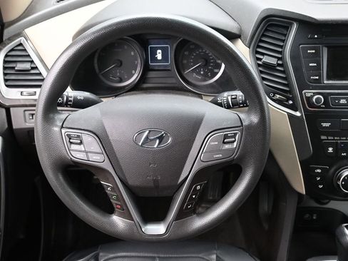 Used 2018 Hyundai Santa Fe Sport image 18