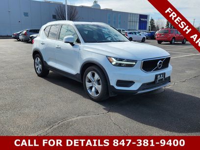 Used 2019 Volvo XC40 T5 Momentum