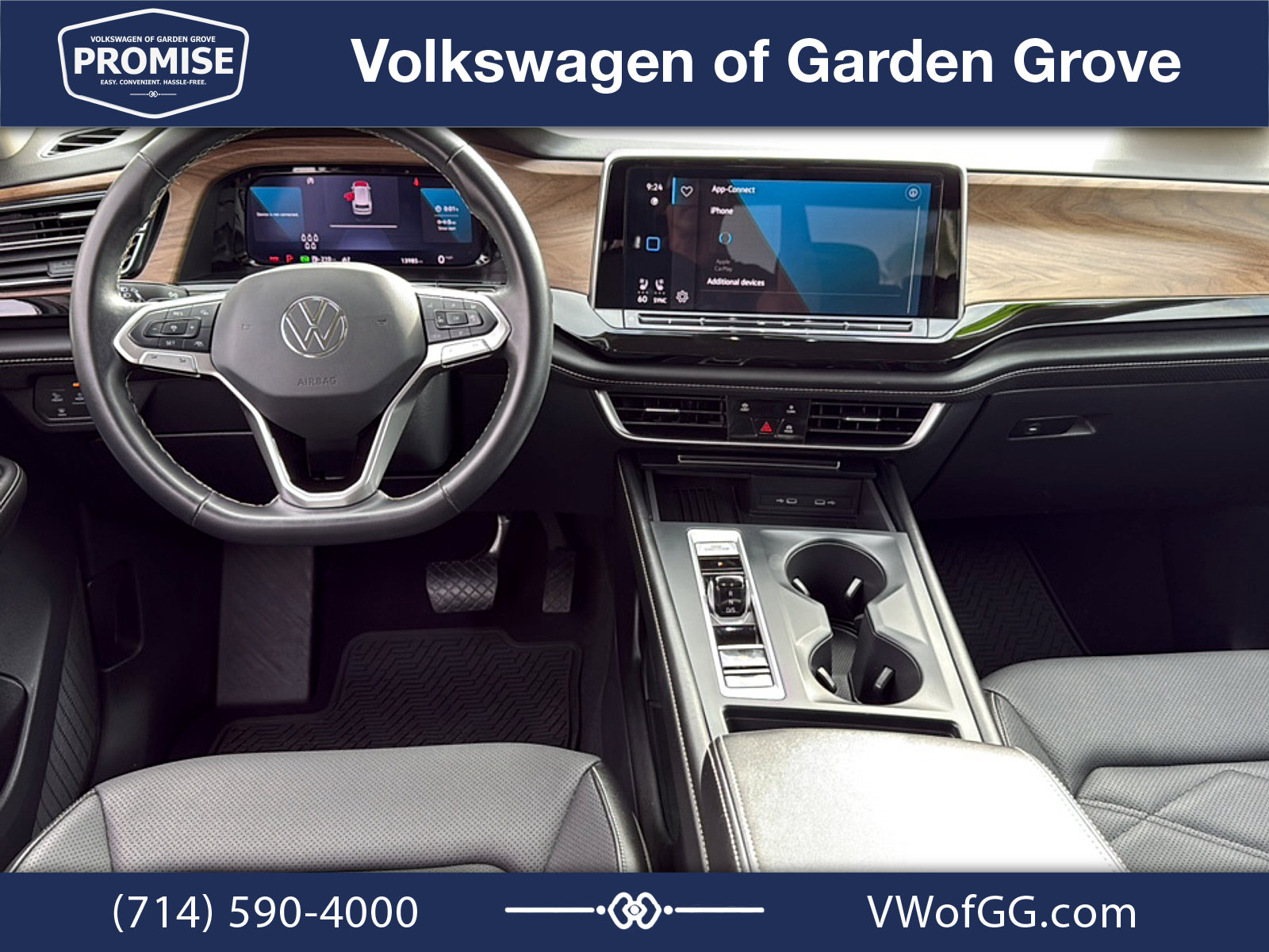 Used 2025 Volkswagen Atlas SE FWD image 24