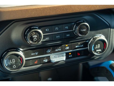Used 2023 Ford Bronco Outer Banks AWD/4WD image 29