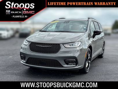 Used 2025 Chrysler Pacifica Limited