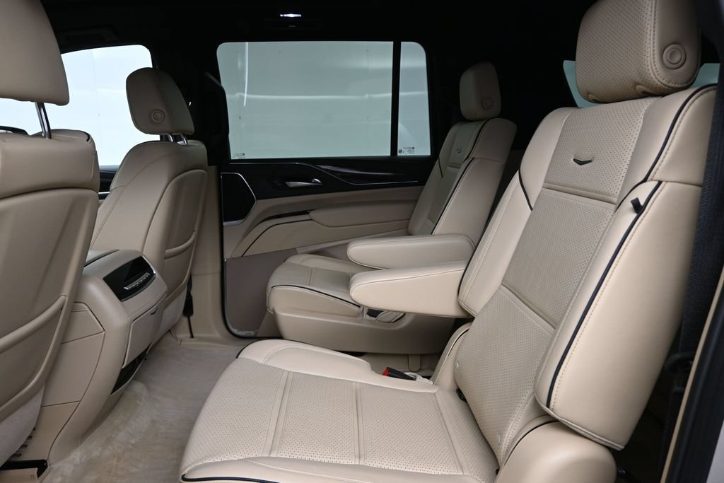 Certified 2024 Cadillac Escalade ESV Premium Luxury AWD/4WD image 14