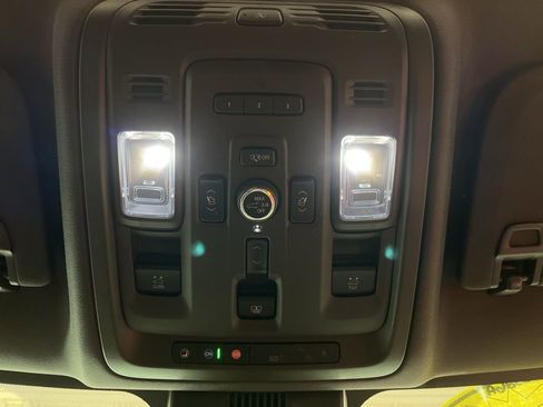 Certified 2024 GMC Yukon XL Denali w/ Denali Reserve Package image 28