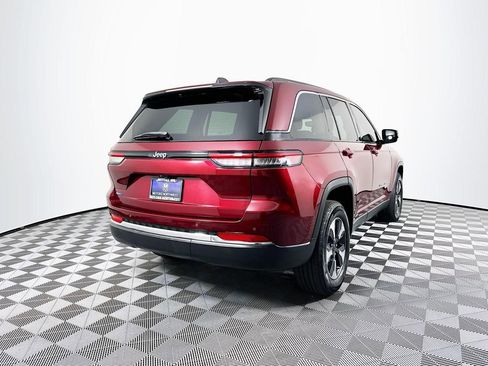 Used 2023 Jeep Grand Cherokee 4WD 4xe image 10