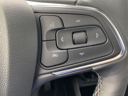 Used 2021 Buick Encore GX Essence w/ Advanced Technology Package AWD/4WD image 12
