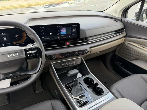 New 2027 Kia Carnival EX FWD image 19