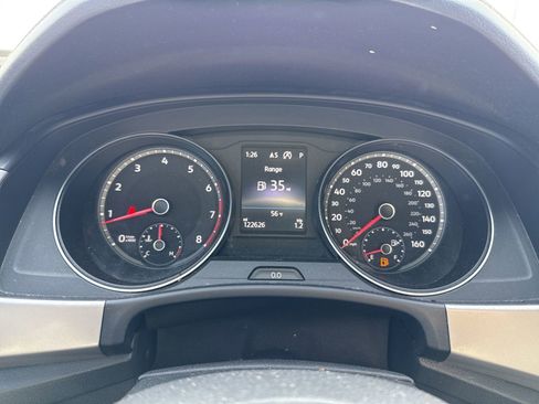 Used 2020 Volkswagen Atlas Cross Sport SE w/ Panoramic Sunroof Package image 16