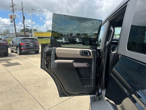 Used 2023 Ford Bronco Wildtrak AWD/4WD image 23