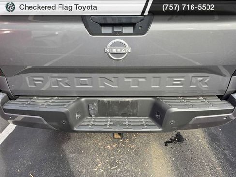 Used 2025 Nissan Frontier SV w/ SV Convenience Package image 8