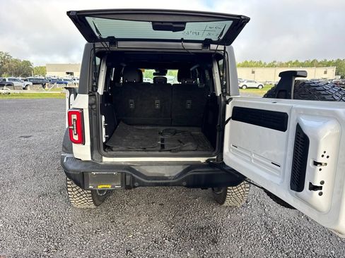Used 2023 Ford Bronco 4-Door AWD/4WD image 14