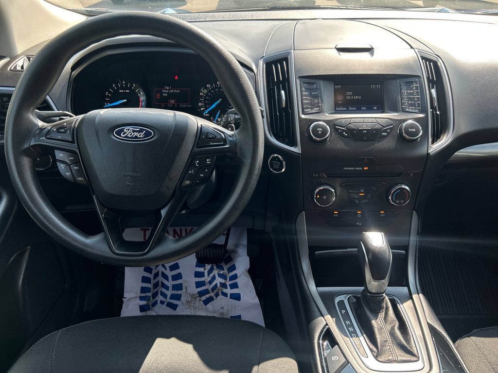 Used 2018 Ford Edge SE AWD/4WD image 16