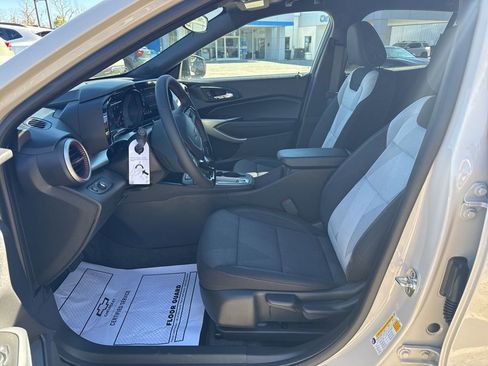 New 2026 Chevrolet Trax RS image 9
