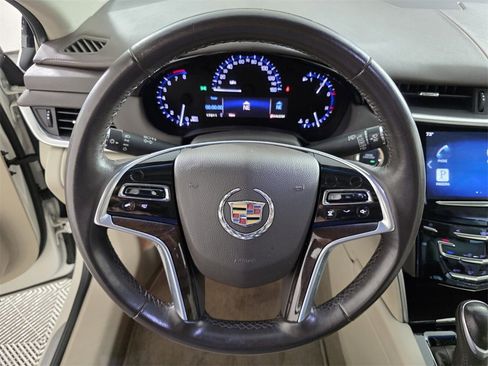 Used 2014 Cadillac XTS image 19