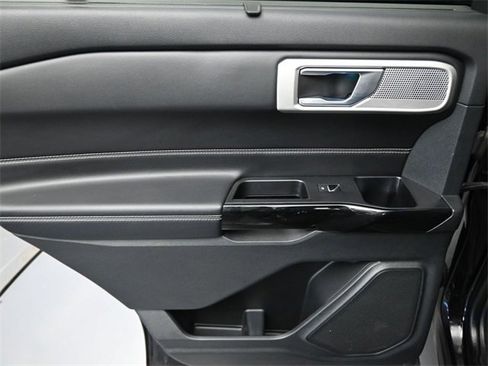 Used 2022 Ford Explorer ST w/ Equipment Group 401A image 25