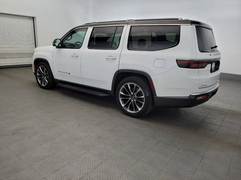 Used 2022 Jeep Wagoneer Series II w/ Convenience Group I AWD/4WD image 3