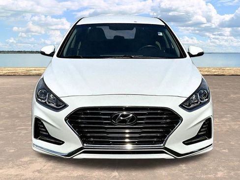 Used 2018 Hyundai Sonata SEL FWD image 2