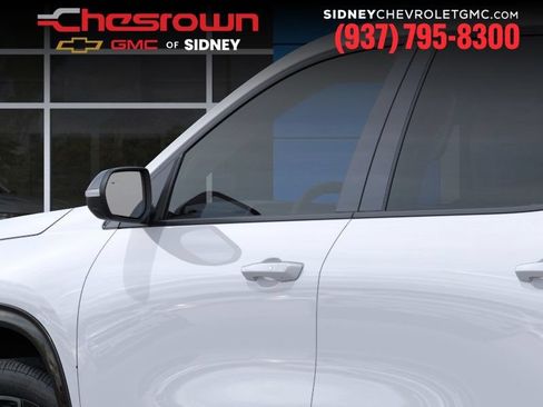 New 2026 Chevrolet Traverse RS w/ LPO, Floor Liner Package AWD/4WD image 12