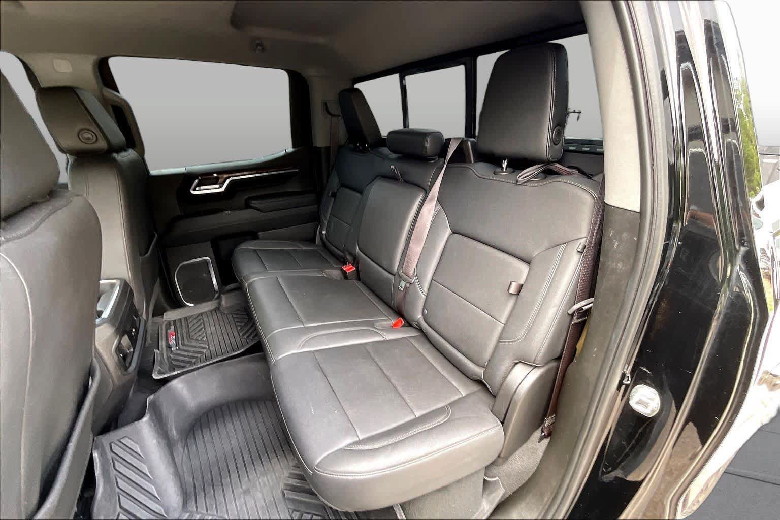 Used 2023 Chevrolet Silverado 1500 LT Trail Boss w/ LT Trail Boss Premium Package AWD/4WD image 25