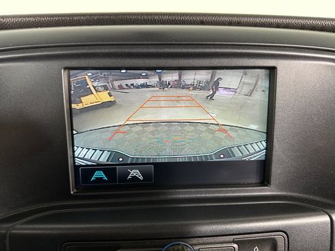 Used 2018 Chevrolet Silverado 1500 Custom w/ Custom Value Package image 7