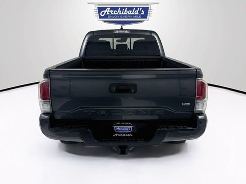 Used 2023 Toyota Tacoma TRD Off-Road w/ Technology Package AWD/4WD image 7