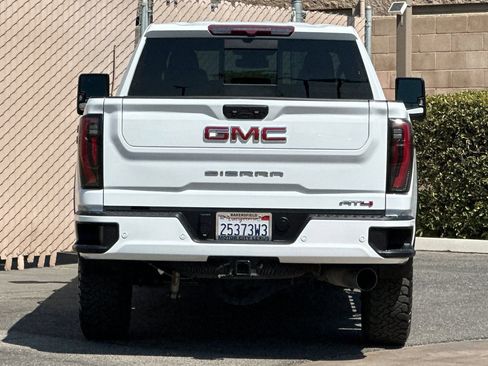 Used 2024 GMC Sierra 2500 AT4 w/ AT4 Preferred Package AWD/4WD image 5