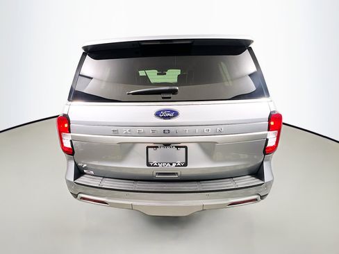 Used 2024 Ford Expedition XLT image 6