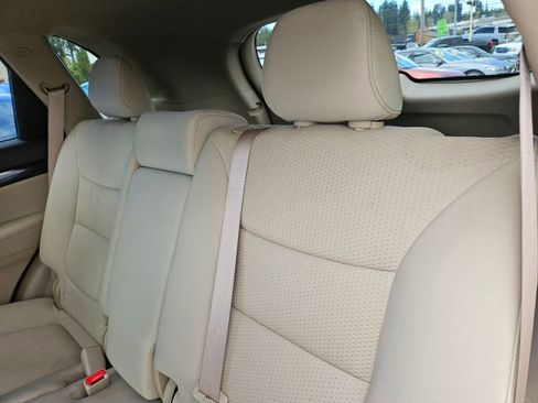 Used 2011 Kia Sorento LX image 14