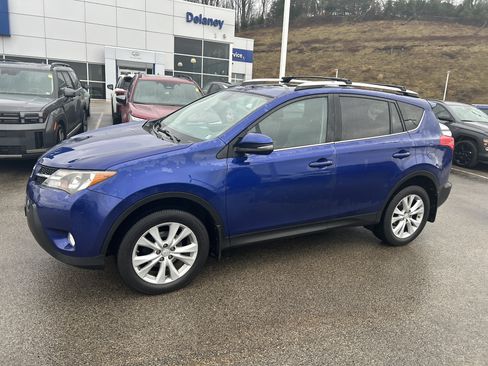 Used 2014 Toyota RAV4 Limited image 10