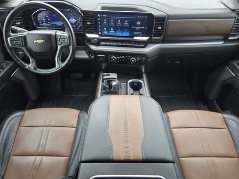 Used 2024 Chevrolet Silverado 1500 High Country w/ High Country Premium Package image 33