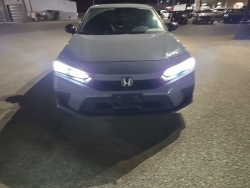 Used 2024 Honda Civic Sport image 12
