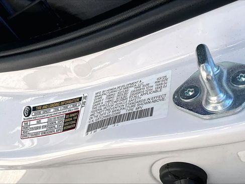 Certified 2025 Acura RDX SH-AWD image 35