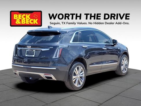 Used 2022 Cadillac XT5 Premium Luxury w/ Platinum Package FWD image 5