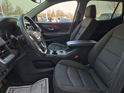 Used 2022 GMC Terrain SLE w/ Driver Convenience Package image 13