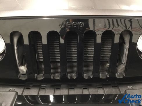 Used 2014 Jeep Wrangler Sport AWD/4WD image 19