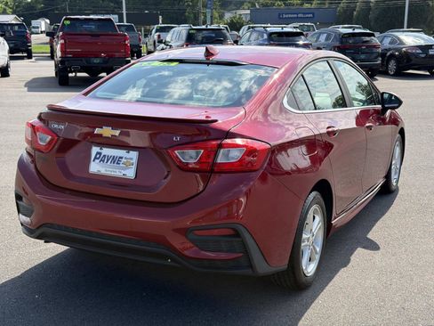Used 2018 Chevrolet Cruze LT w/ Sun And Sound Package FWD image 7