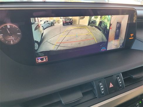 Used 2019 Lexus ES 350 Luxury image 32