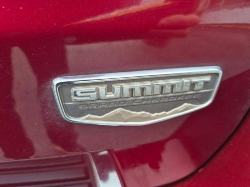 Used 2016 Jeep Grand Cherokee Summit image 13