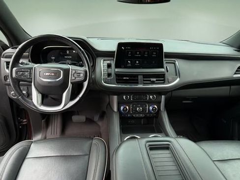 Used 2022 GMC Yukon XL SLT w/ SLT Premium Package AWD/4WD image 18