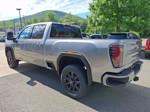 New 2026 Chevrolet Blazer LT w/ Convenience Package AWD/4WD image 4
