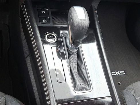 Used 2022 Nissan Kicks SV image 15