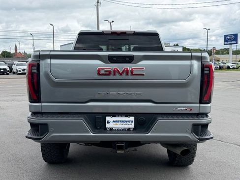 Used 2024 GMC Sierra 2500 AT4 w/ AT4 Preferred Package AWD/4WD image 6