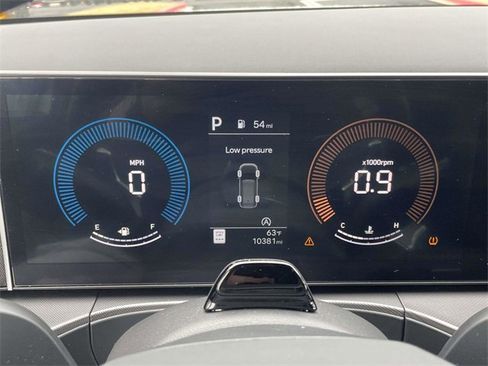 Certified 2025 Hyundai Santa Fe SEL image 18