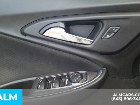 Used 2019 Chevrolet Malibu LT FWD image 14