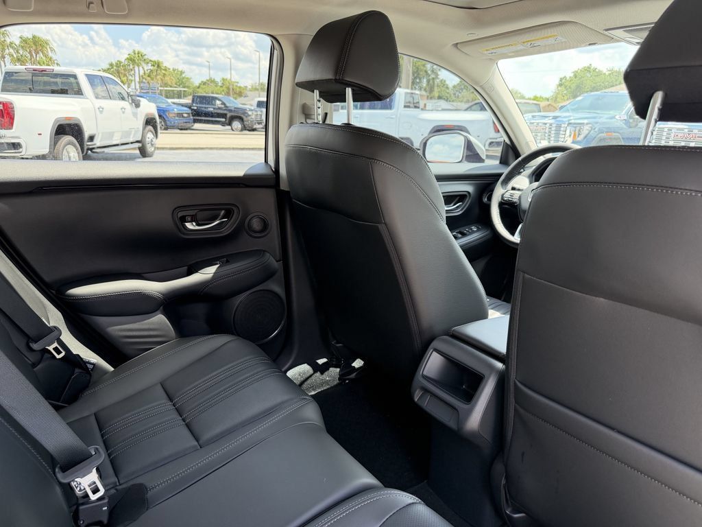 New 2027 Honda HR-V EX-L image 10
